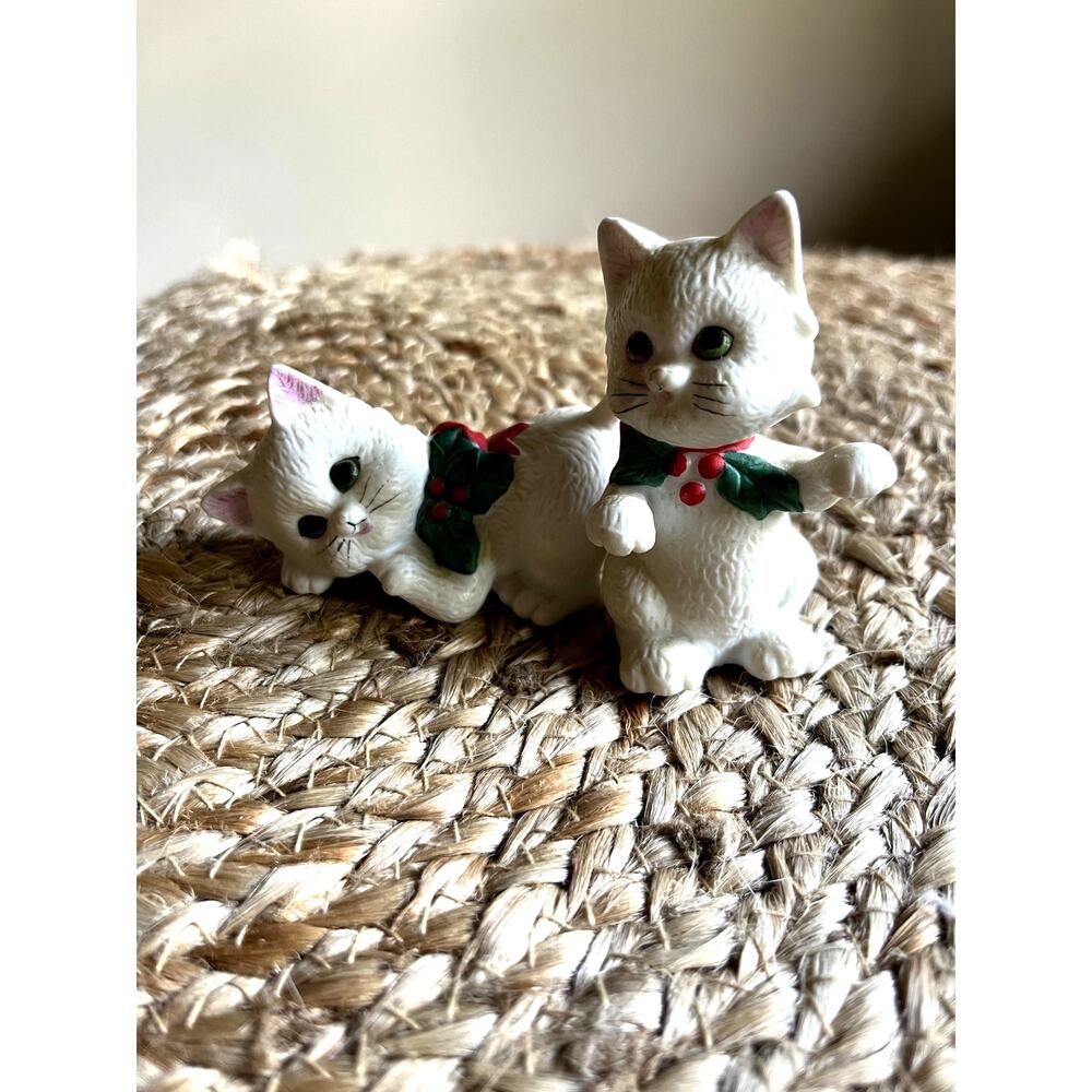 Vintage Lefton White Porcelain Christmas Kitten Figurines Set of 2 Holly Cats